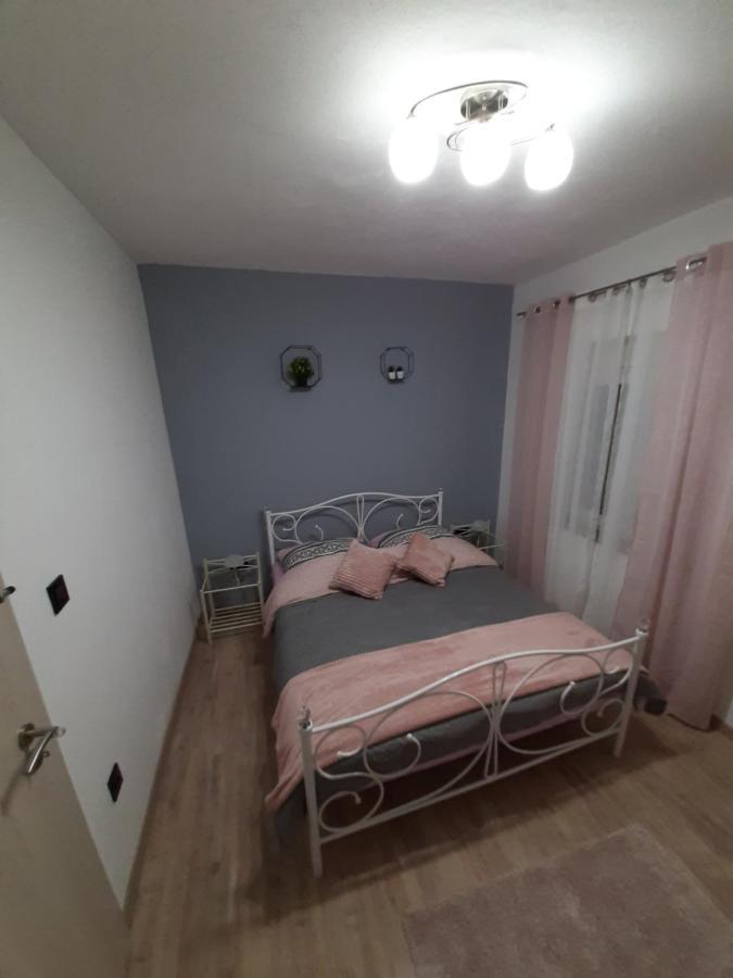 Ferienhaus Karlo Pridraga 외부 사진