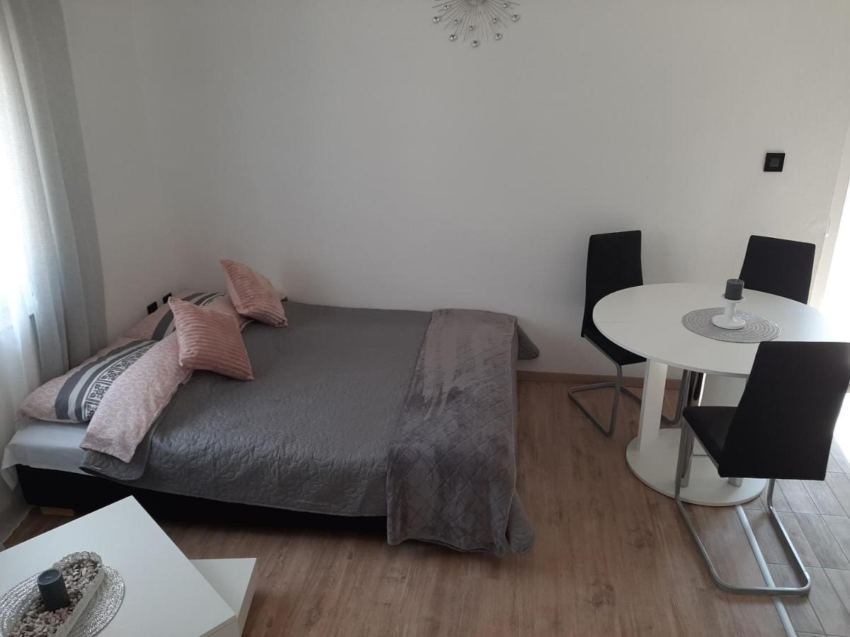 Ferienhaus Karlo Pridraga 외부 사진
