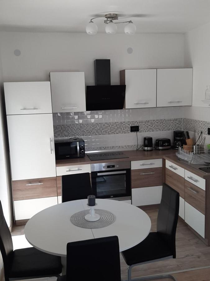 Ferienhaus Karlo Pridraga 외부 사진