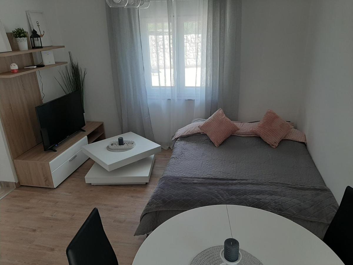 Ferienhaus Karlo Pridraga 외부 사진